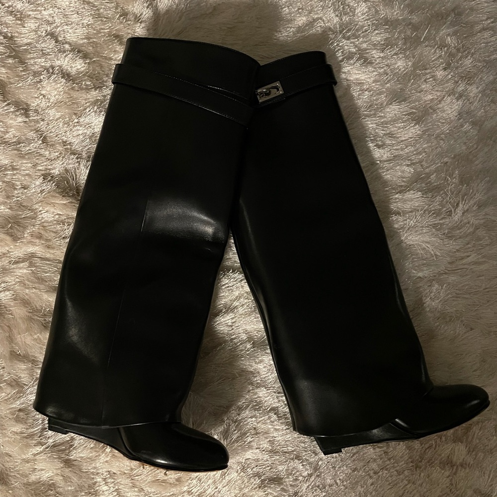 GIVENCHY SHARK BOOT INSPIRED knee high black faux leather boots 👢